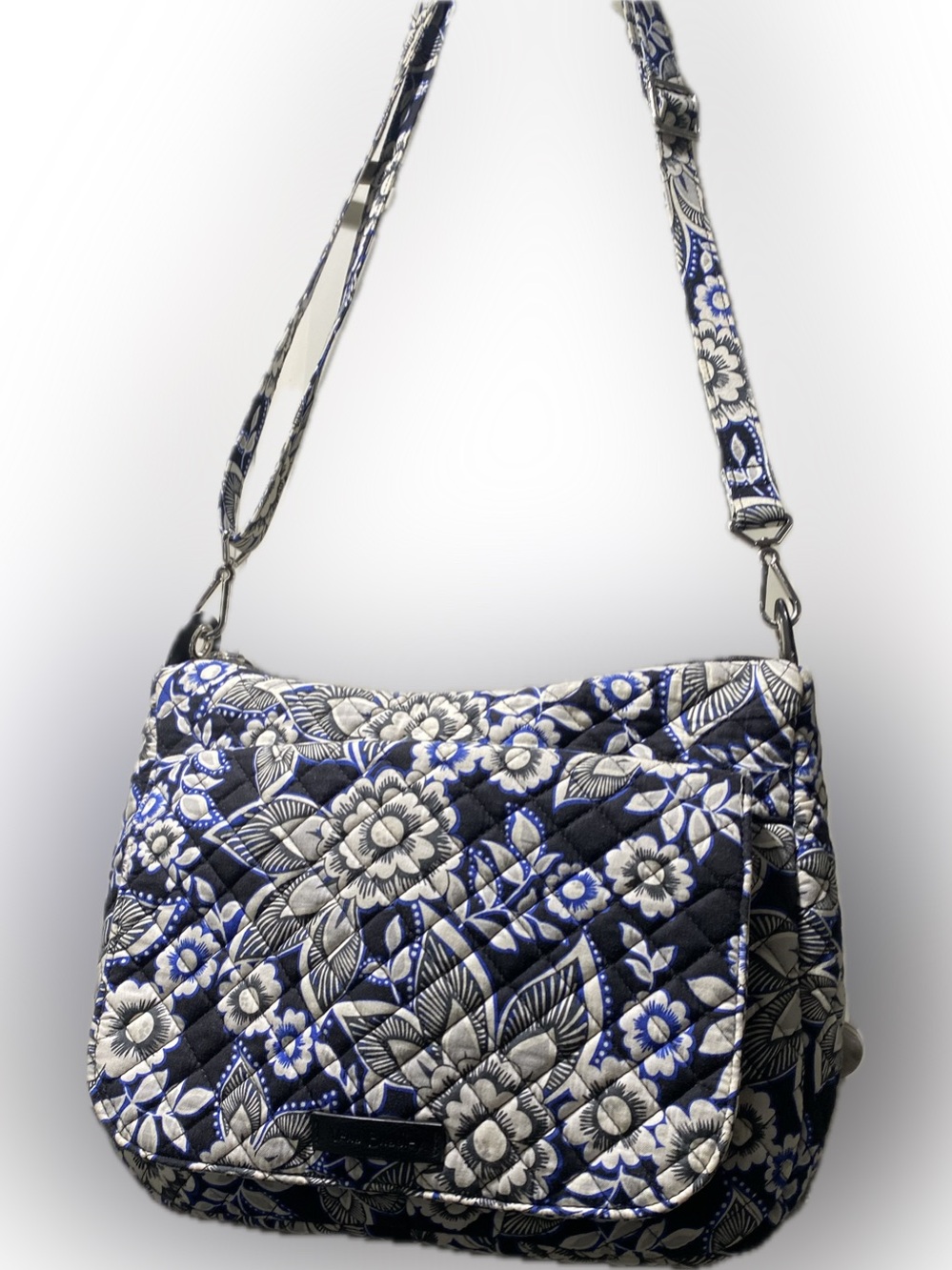 Vera Bradley (Snow Lotus) Quilted Floral Crossbody Bag in Navy and White,black.